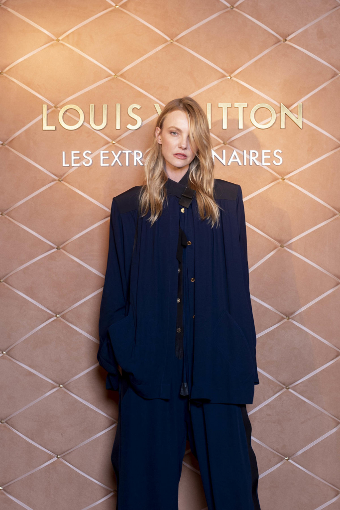 Louis Vuitton Les Extraordinaires Brasil Caroline Trentini
