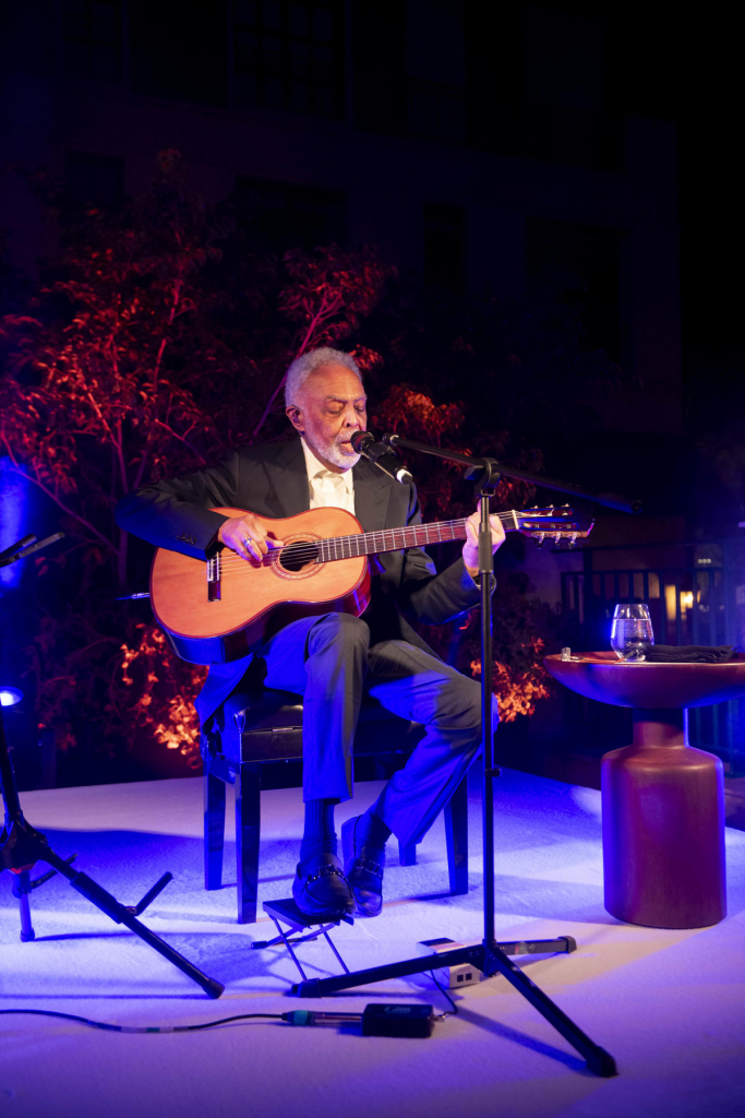 Louis Vuitton Les Extraordinaires Brasil Gilberto Gil (2)