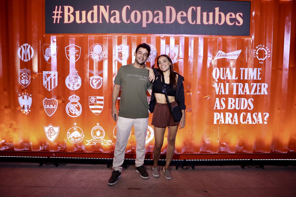 Lucas Lara E Dani Silva