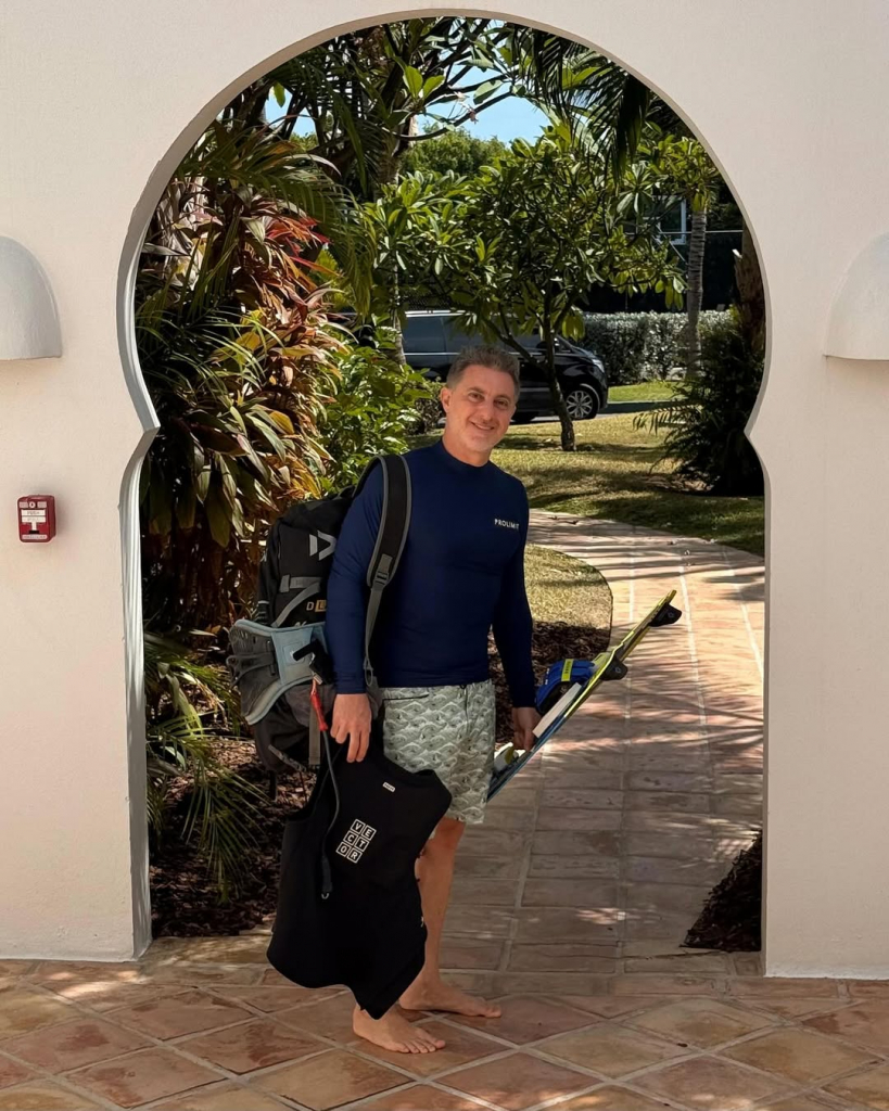 Luciano Huck Em Anguilla, No Caribe