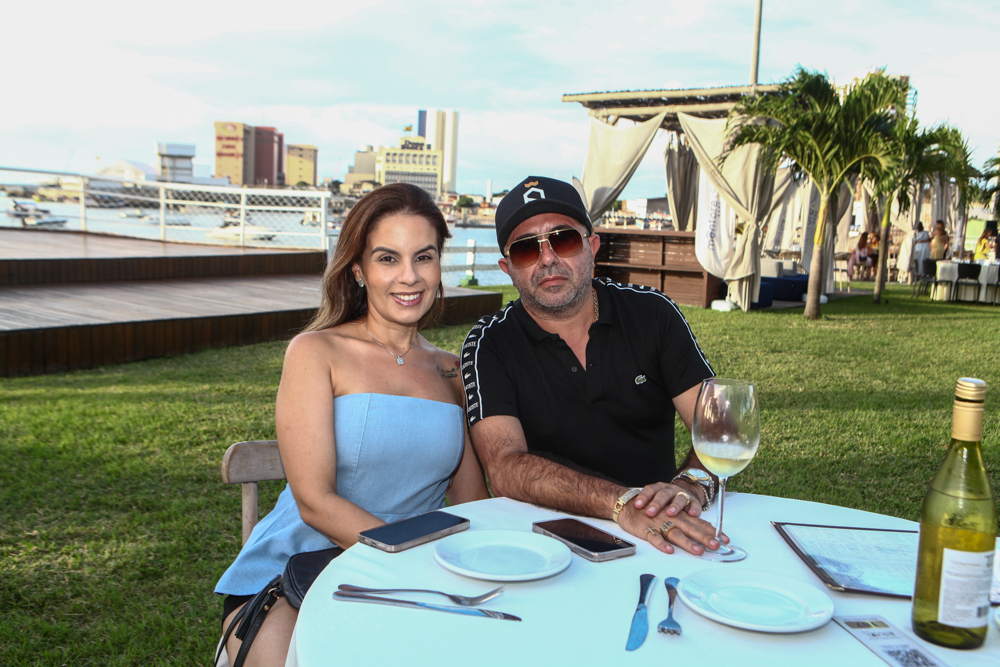 Melina Gomes E Renan Almeida