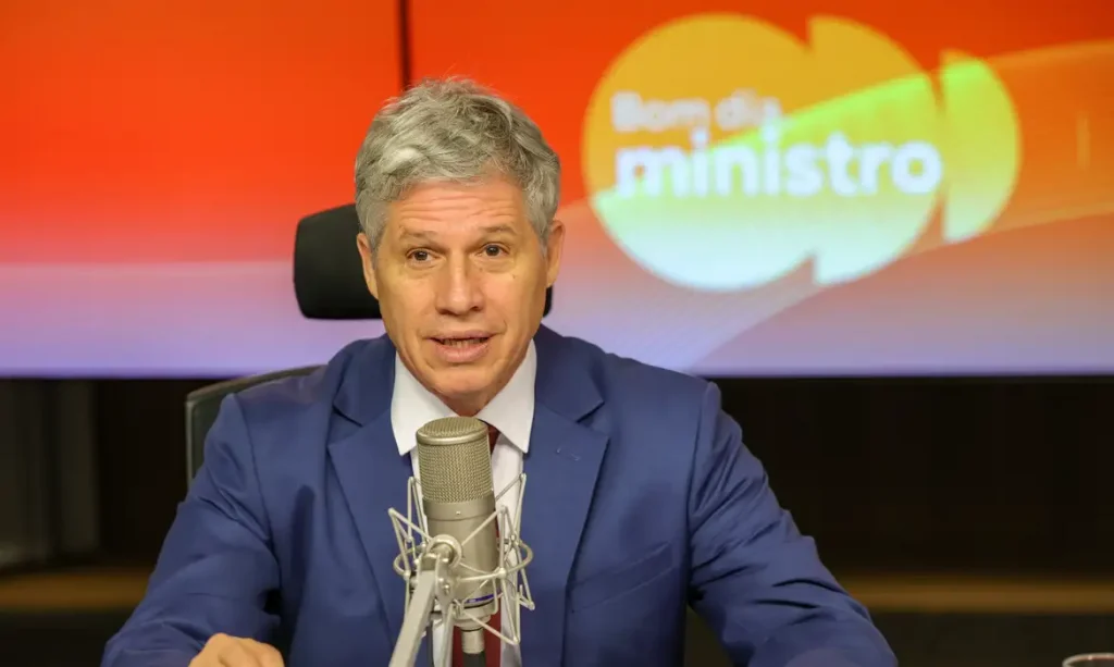 Ministro Do Desenvolvimento Agrário E Agricultura Familiar, Paulo Teixeira Foto Agência Brasil