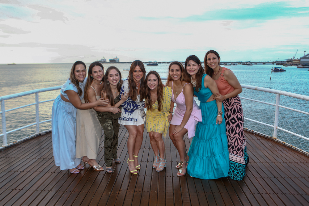 Natalia Benevides, Emanuela Rufino, Flavia Brilhande, Camila Coutinho, Thais Soares, Mariana Cavalcante E Ana Carmen Neves(1)