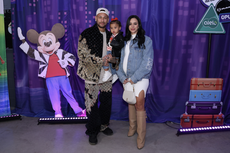 Neymar, Bruna Biancardi E Mavie Na Estreia De Disney On Ice