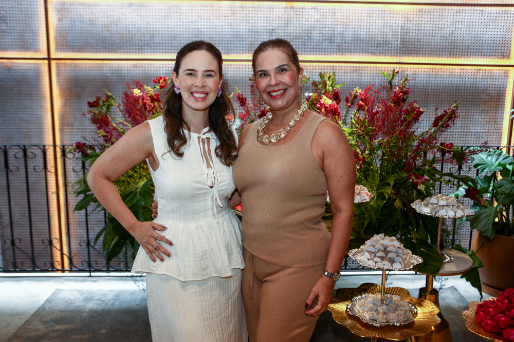 Nicole Fiuza E Gena Campos (2)