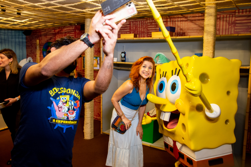 Imersão na Fenda do Biquíni - Iguatemi Bosque inaugura exposição imersiva sobre os 25 anos do Bob Esponja