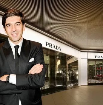 Prada anuncia saída de CEO Gianfranco d’Attis em meio a divergências estratégicas