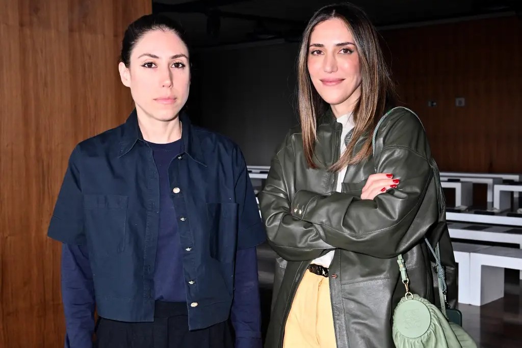 Renata E Lilly Sarti Divulgacao A