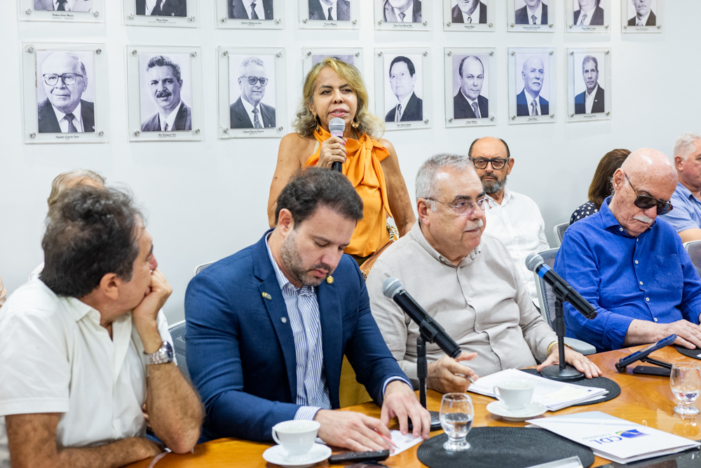 Reunião De Diretoria Cdl Com Léo Couto (7)