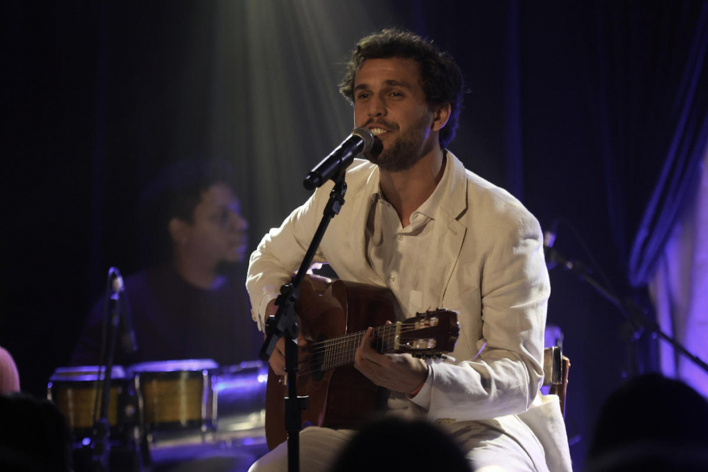 Theo Bial Lança álbum