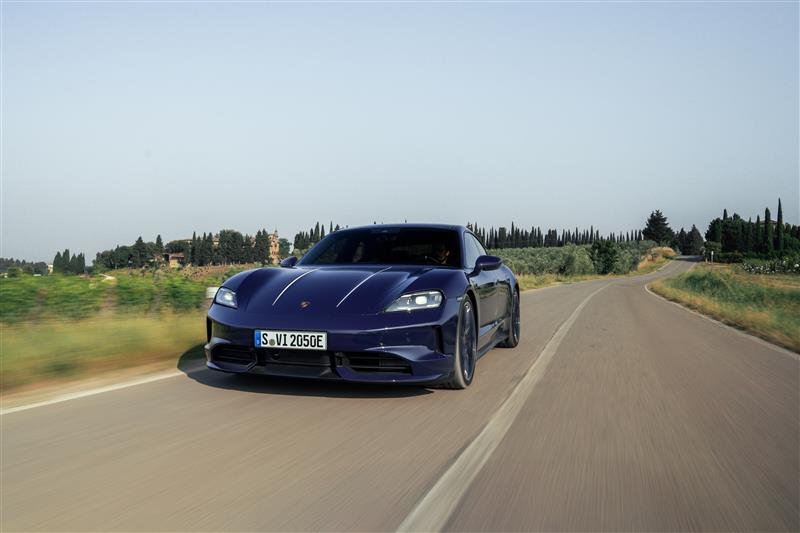 Taycan 4s Edição '40 Anni Porsche Italia'