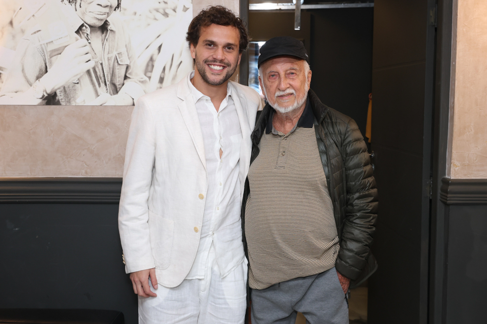 Theo Bial Lança álbum