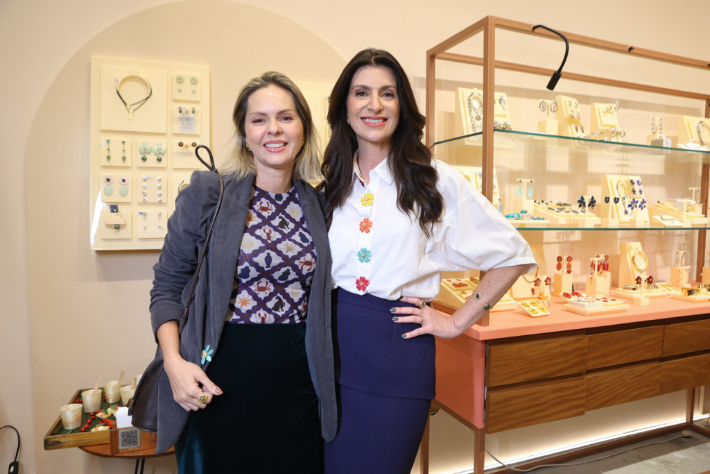 Yoanna Mihalopoulos E Isa Bahia