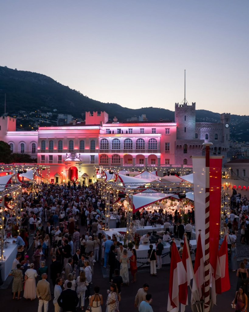 🇲🇨 20 Ans De RÈgne 🇲🇨ce Samedi 19 Juillet, Ll.aa.ss. Le Prince Albert Ii Et La Princesse Cha (4)