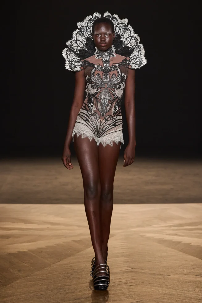 00008 Iris Van Herpen Fall 2025 Couture Credit Gorunway 654x981