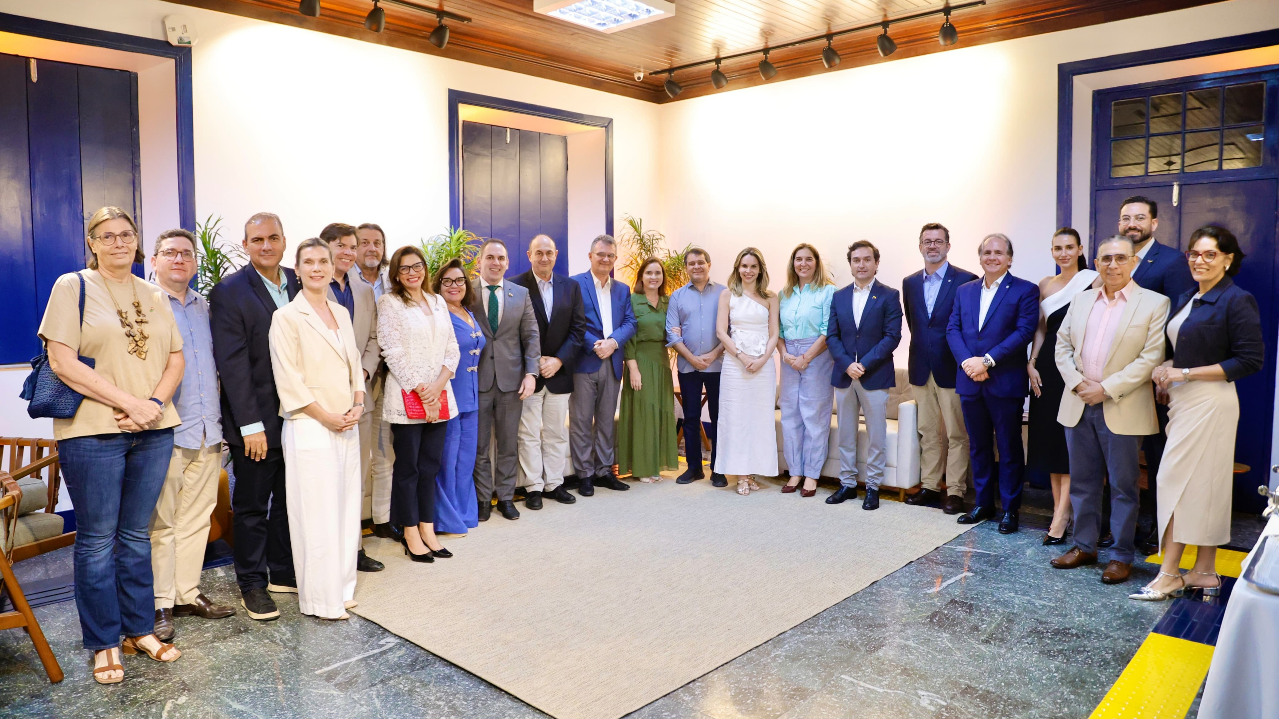 Prefeito Evandro Leitão recebe cônsules de 19 países para ampliar parcerias estratégicas