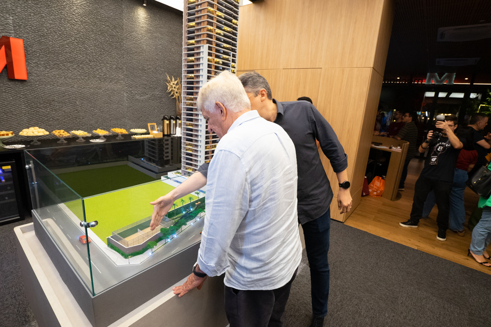 Assis Machado E Cláudio Barreira