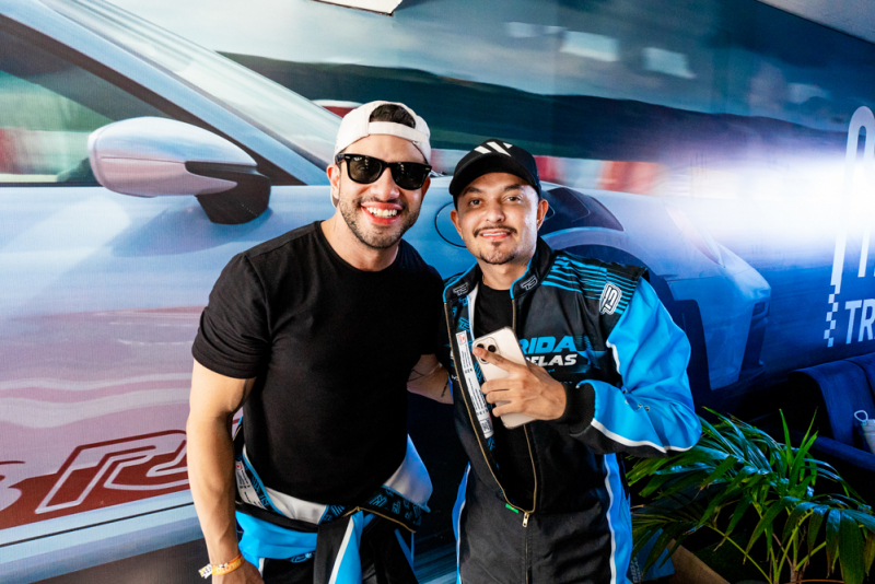 Automobilismo - BYD Carmais apresenta o exclusivo supercarro elétrico Yangwang U9 durante a Corrida das Estrelas