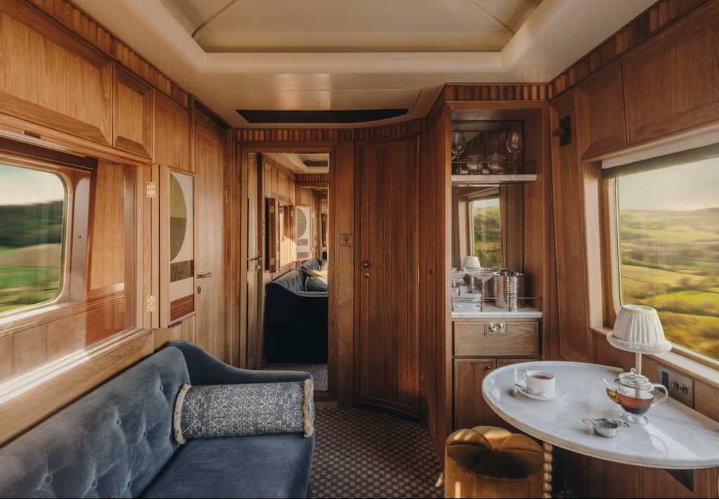 Britannic Explorer, 3