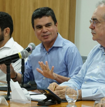 Ordem de serviço para linha do VLT Aeroporto-Castelão será assinada nesta semana, diz Chagas Vieira