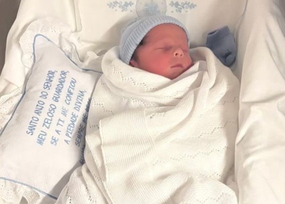 Capa Léo Carneiro, Filho De Fábia E Leonardo Carneiro