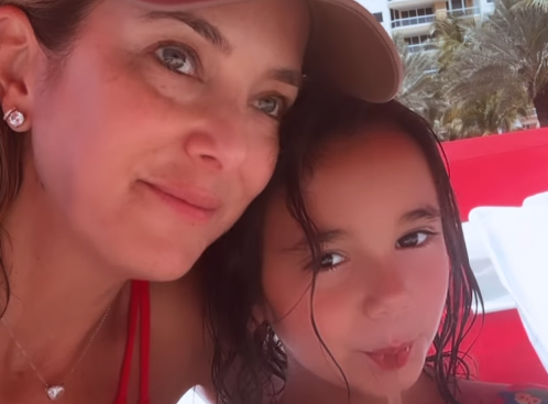 Capa Ticiane Pinheiro E A Filha Manuela