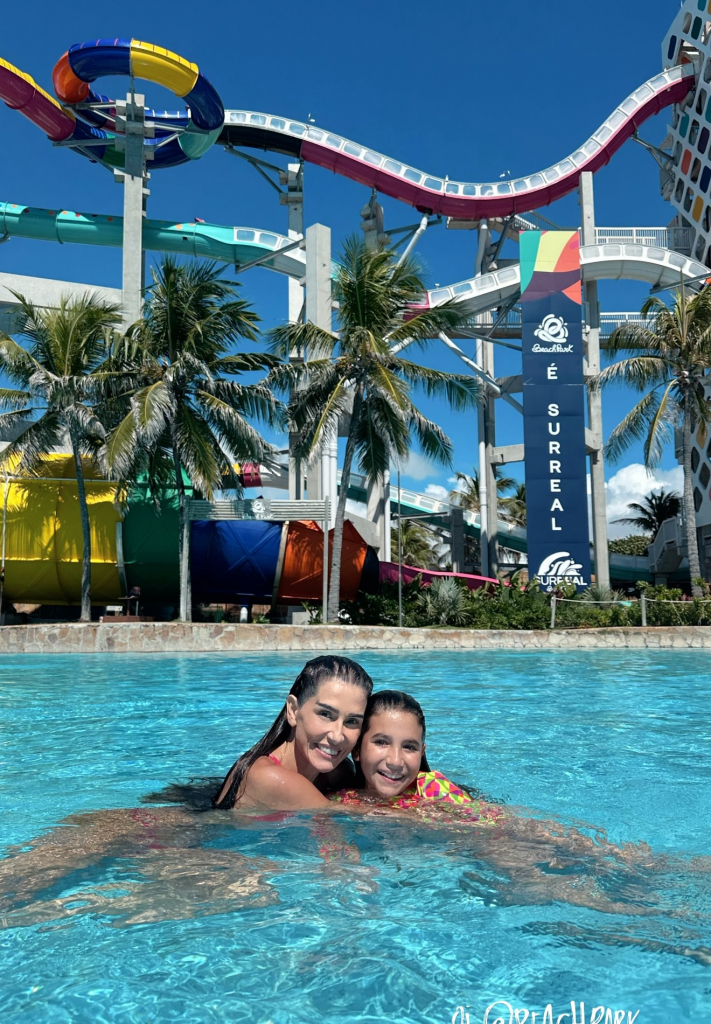 Deborah Secco E Maria Flor (2)