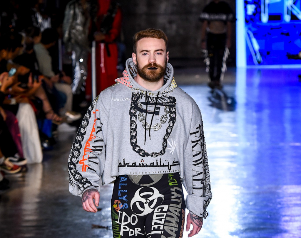 Desfile Fkawallyspunkcouture 6528