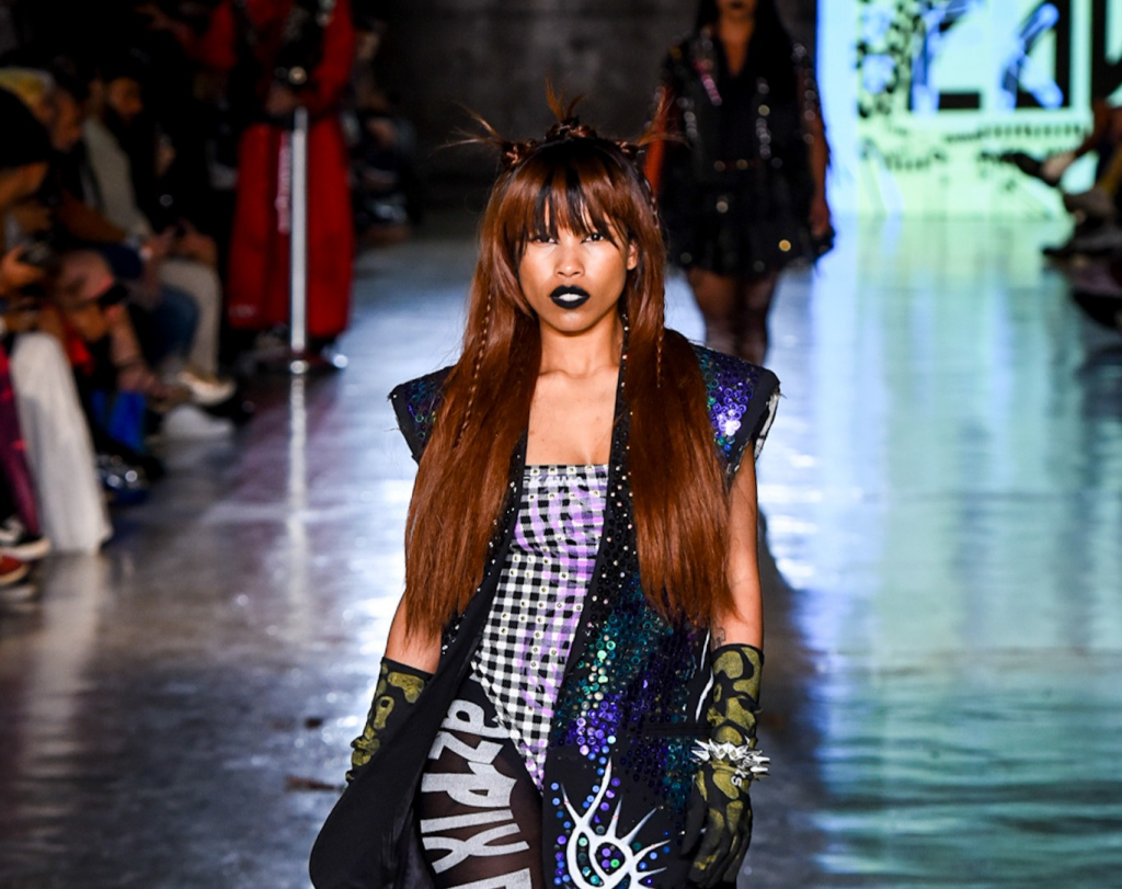 Desfile Fkawallyspunkcouture 6530