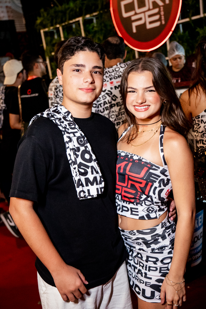 Deusmar Neto E Natália Queirós