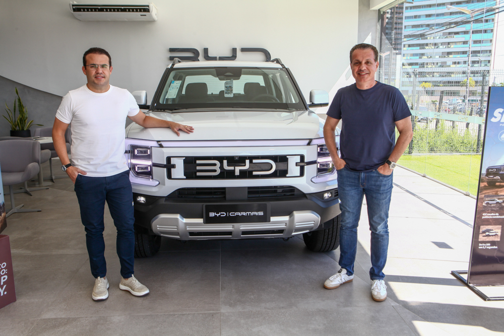 Shark Day reúne experiências interativas e chegada de rally na BYD Carmais da avenida Rogaciano Leite, em Fortaleza Shark Day reúne experiências interativas e chegada de rally na BYD Carmais da avenida Rogaciano Leite, em Fortaleza