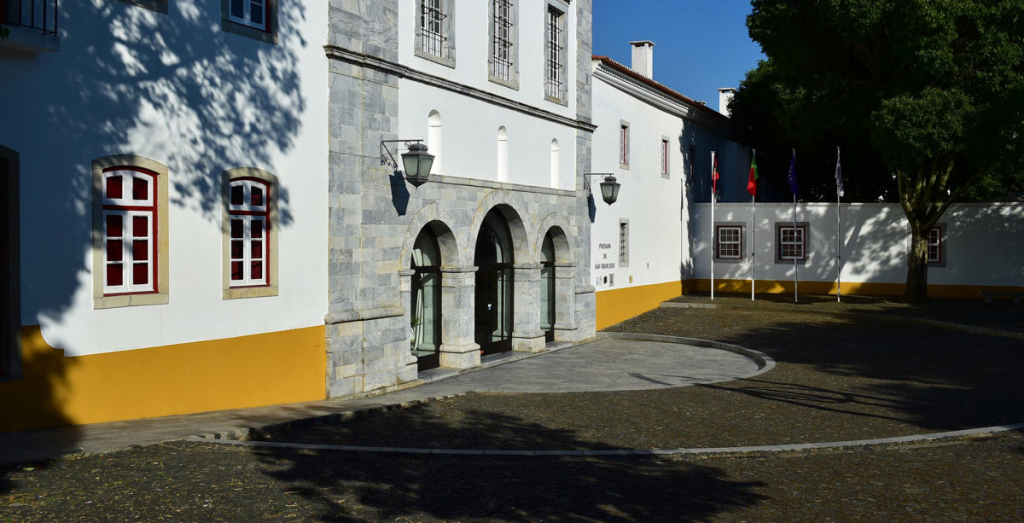 Entrada Principal Da Pousada Convento Beja Crédito Divulgação