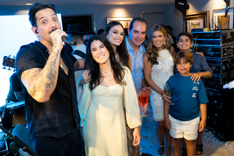 Mimofolia - Endereço de Marina e Léo Albuquerque vira hotspot do Fortal com show da Banda Eva