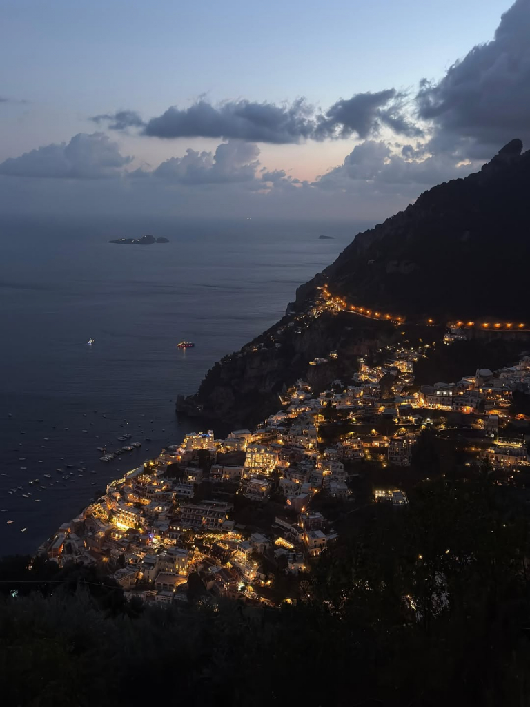Férias De Maria Lúcia Negrão E Pedro Carapeba Em Positano (10)
