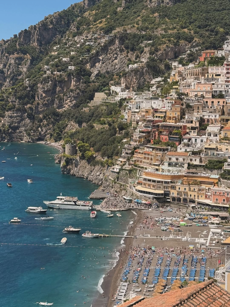 Férias De Maria Lúcia Negrão E Pedro Carapeba Em Positano (12)