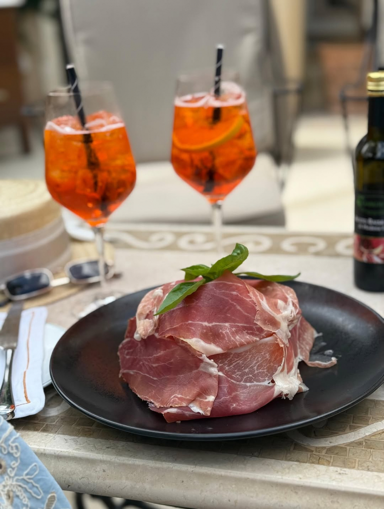 Férias De Maria Lúcia Negrão E Pedro Carapeba Em Positano (6)