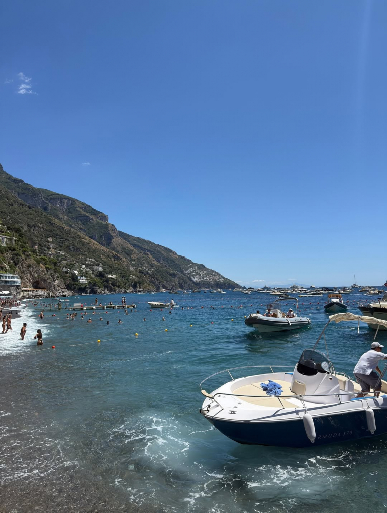 Férias De Maria Lúcia Negrão E Pedro Carapeba Em Positano (8)