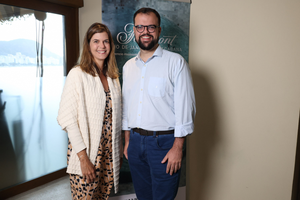 
				Fernanda Cozac E Lucas Padilha
				