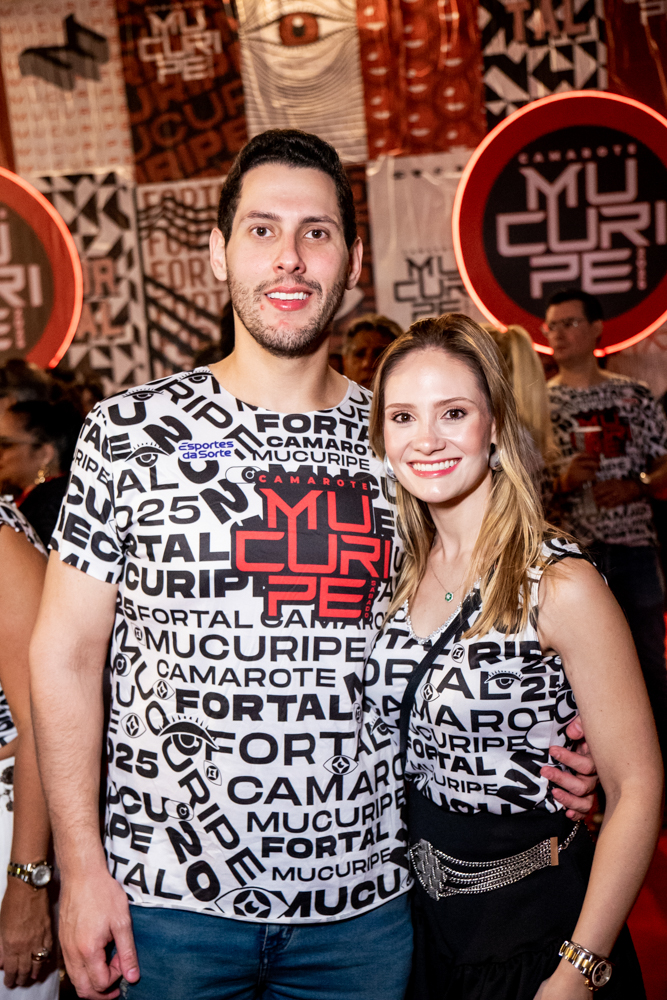 Gabriel Dias Branco E Letícia Teixeira