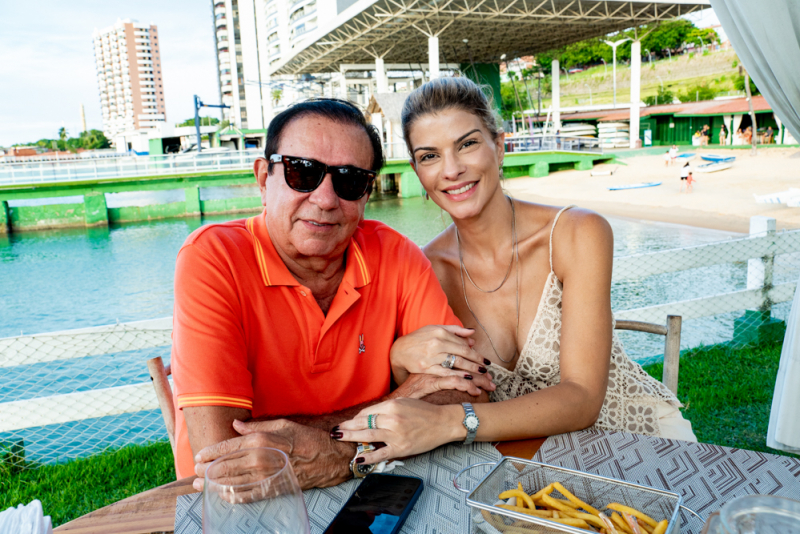 Good vibes - Iate Clube de Fortaleza fecha fim de semana com música e chá revelação