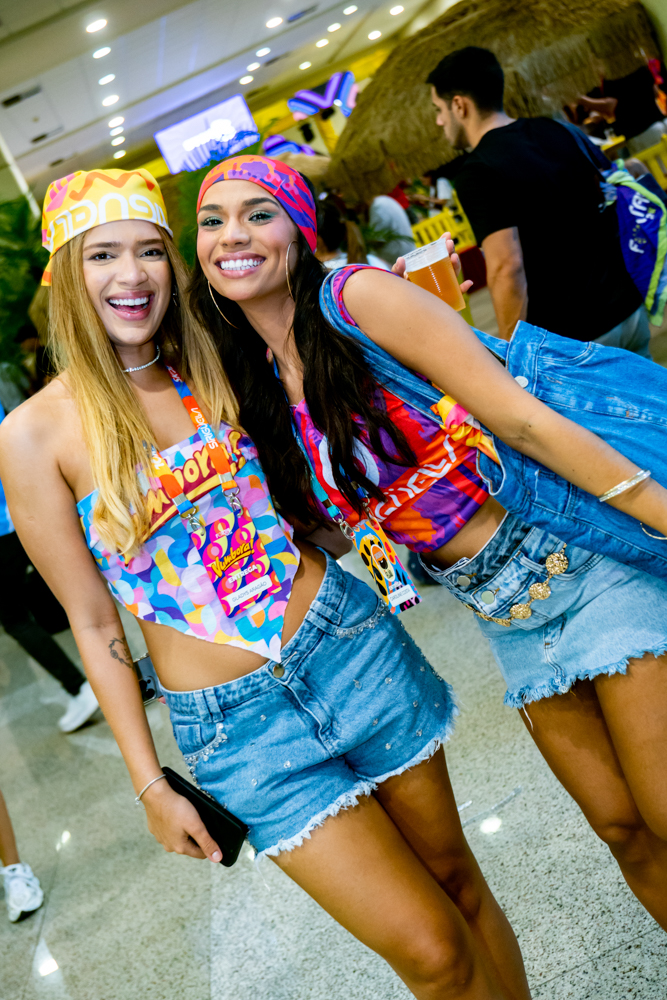 Gladys Aragão E Caroline Costa (1)