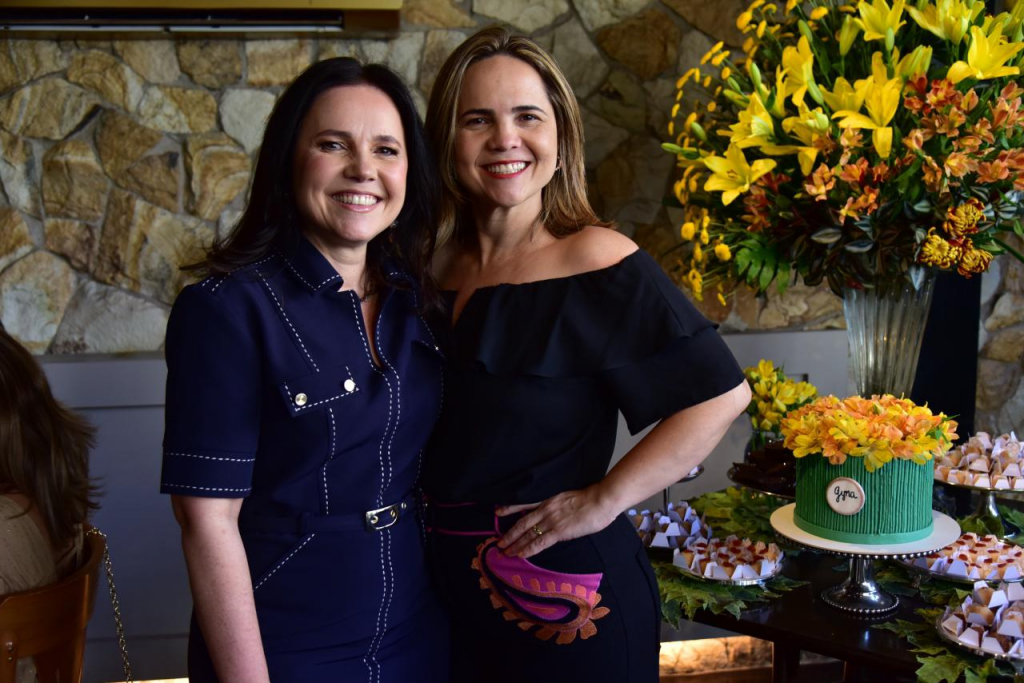 Gyna Machado E Anne Macedo