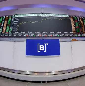 Ibovespa recua 0,69%, refletindo realização de lucros e aversão ao risco antes do Carnaval