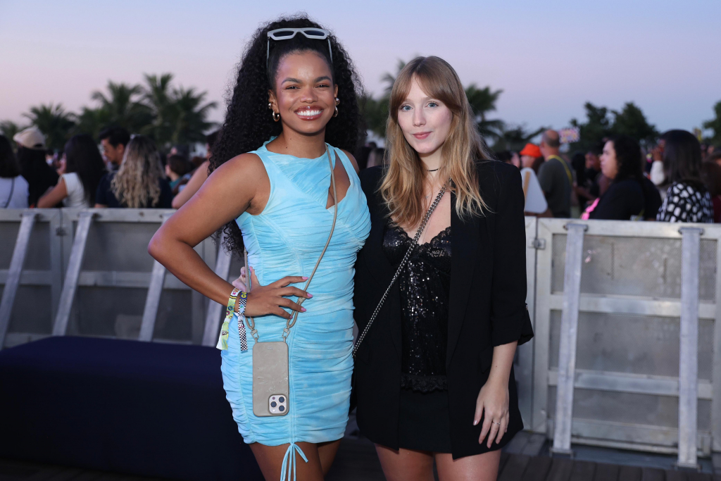 Jeniffer Nascimento E Malu Rodrigues