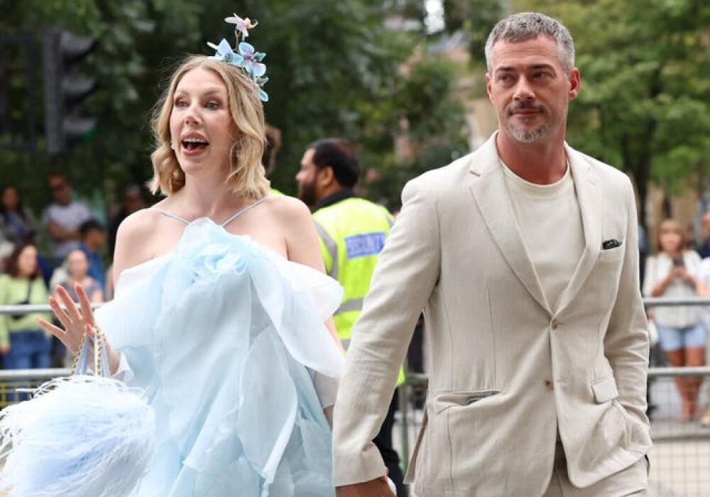 Katherine Ryan E Seu Marido