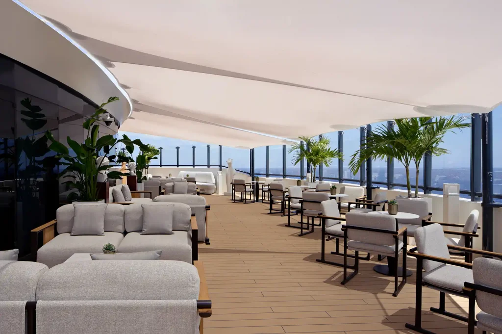 Luminara The Ritz Carlton Yacht Collection (2)