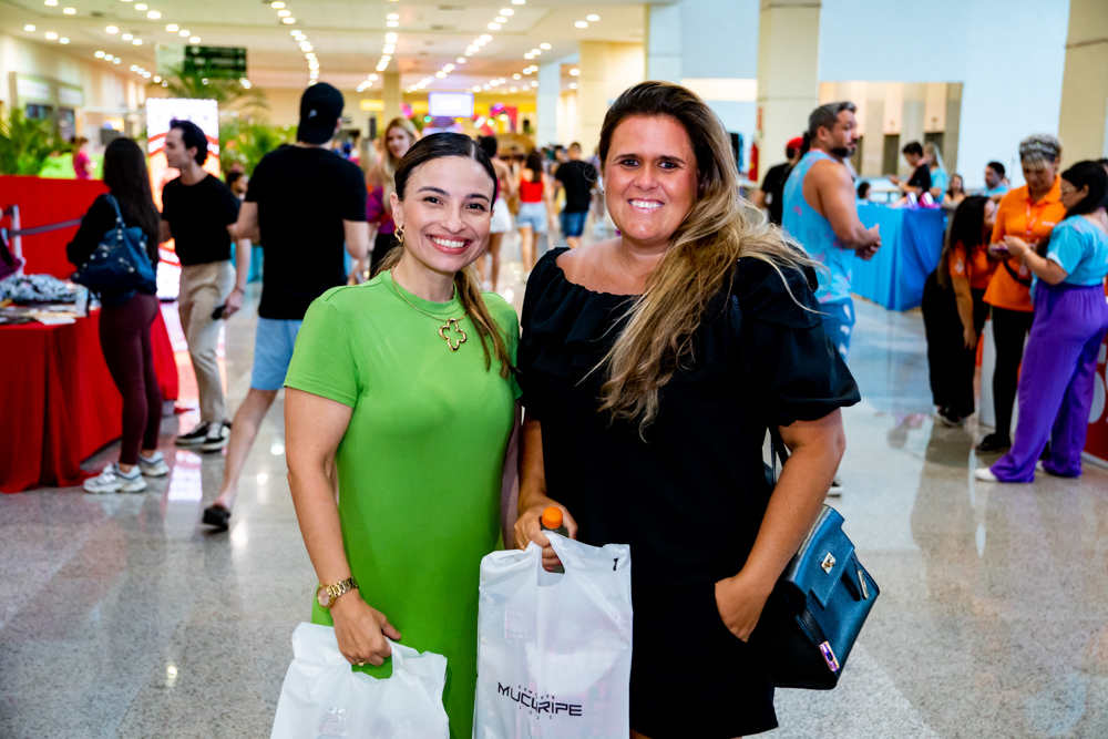 Mariana Nunes E Camila Cabral