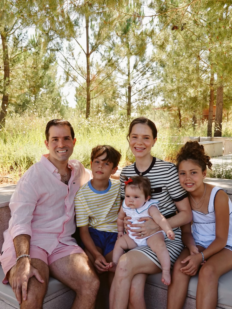 Paulinha Sampaio E Felipe Queiroz Rocha Com A Família