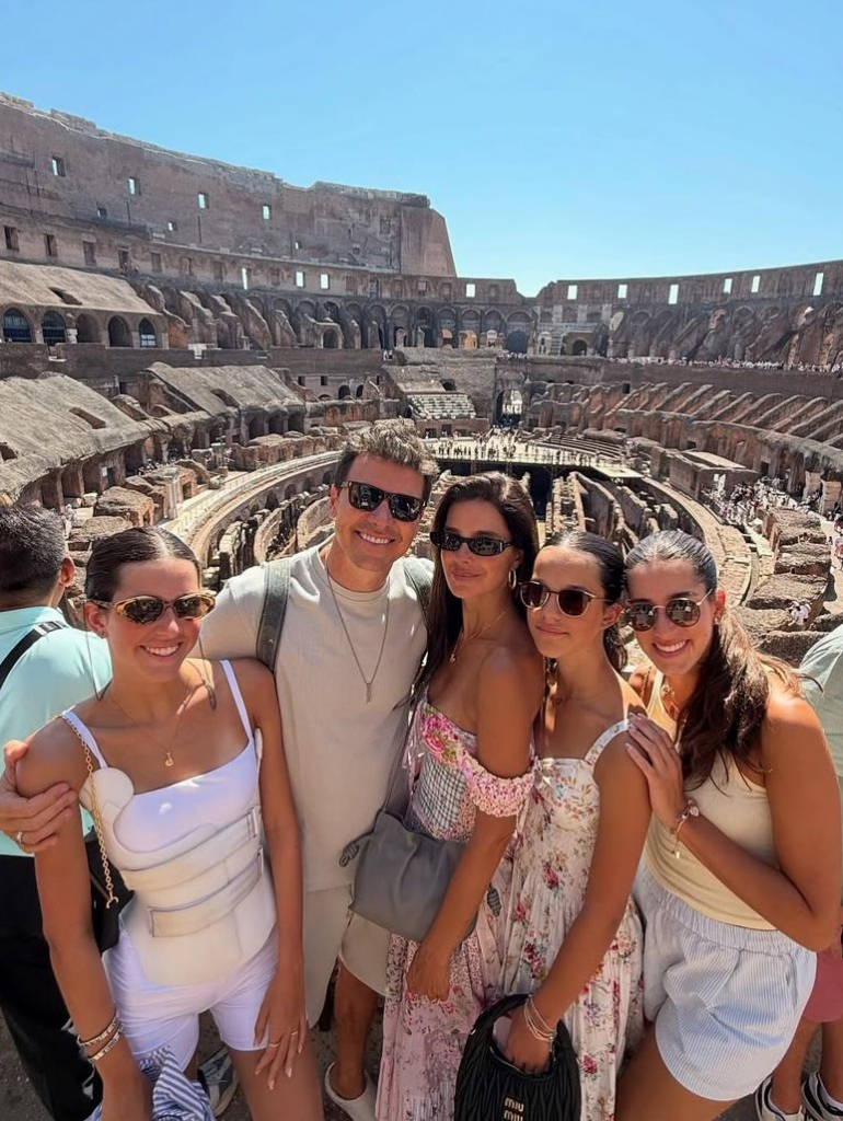 Rodrigo Faro E Vera Viel Com A Família (5)