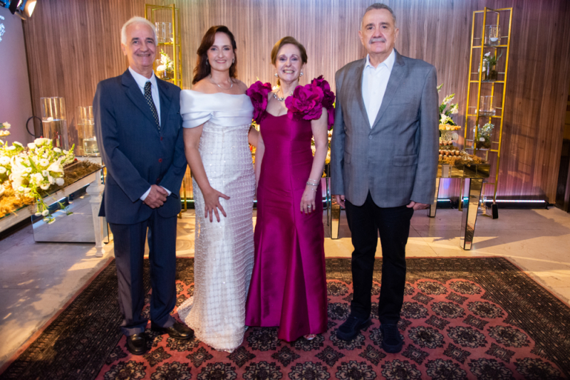 30 anos - Germano e Carol Belchior comemoram bodas de pérola no Gran Marquise